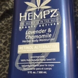 Hempz Lavender & Chamomile Herbal Body Moisturizer - Blue